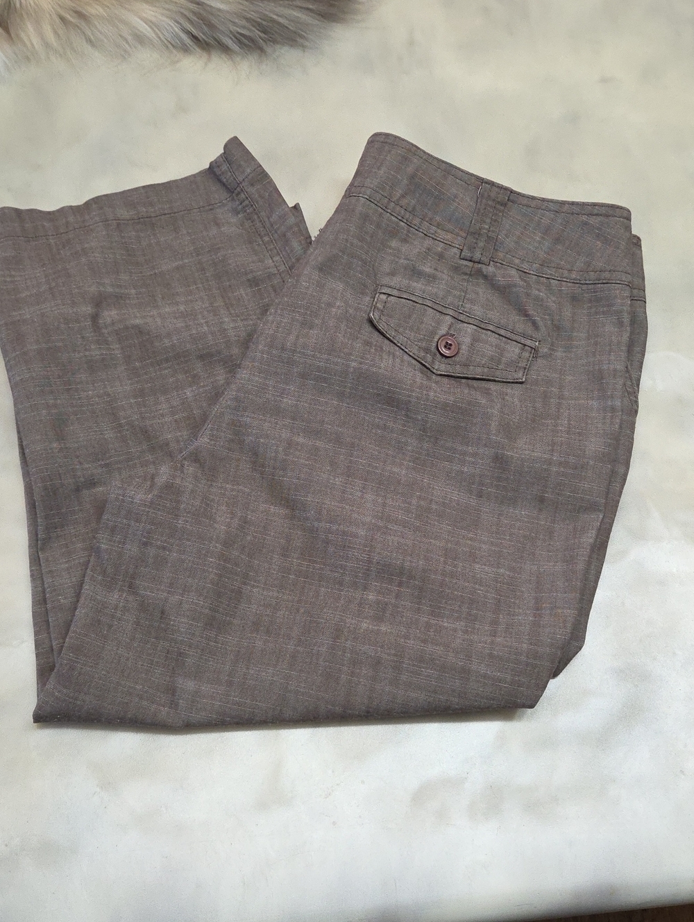 AGB Heathered Brown Cropped Dress Capris Size 12